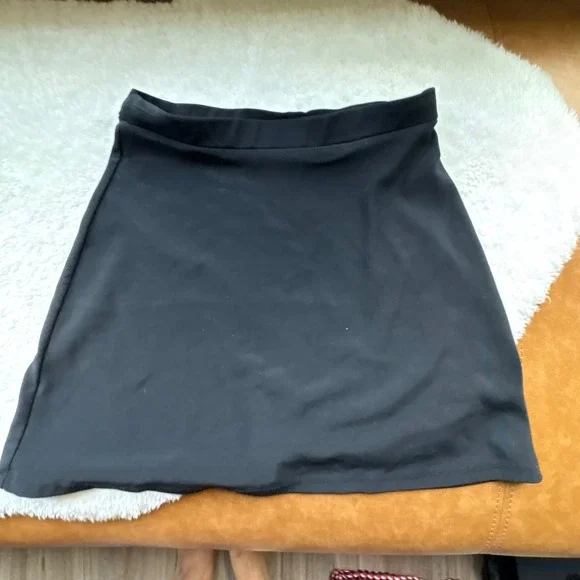 Axxess Vintage Black Mini Skirt Made in USA Stretchy Bodycon Small 30005-1 - Picture 4 of 7